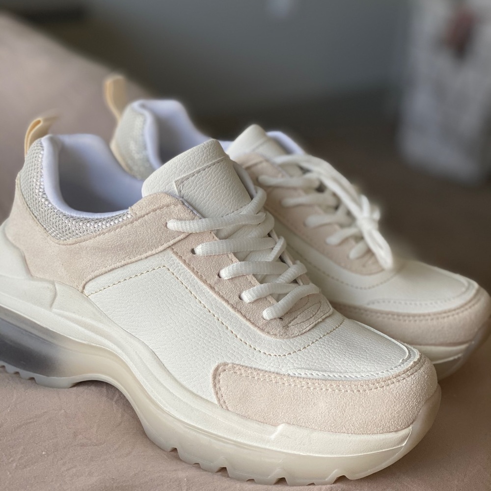 Creme chunky sneakers